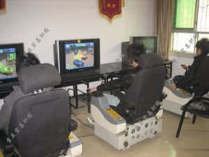 学挖挖机